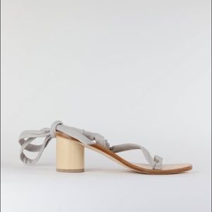 LoQ Pilar Sandals